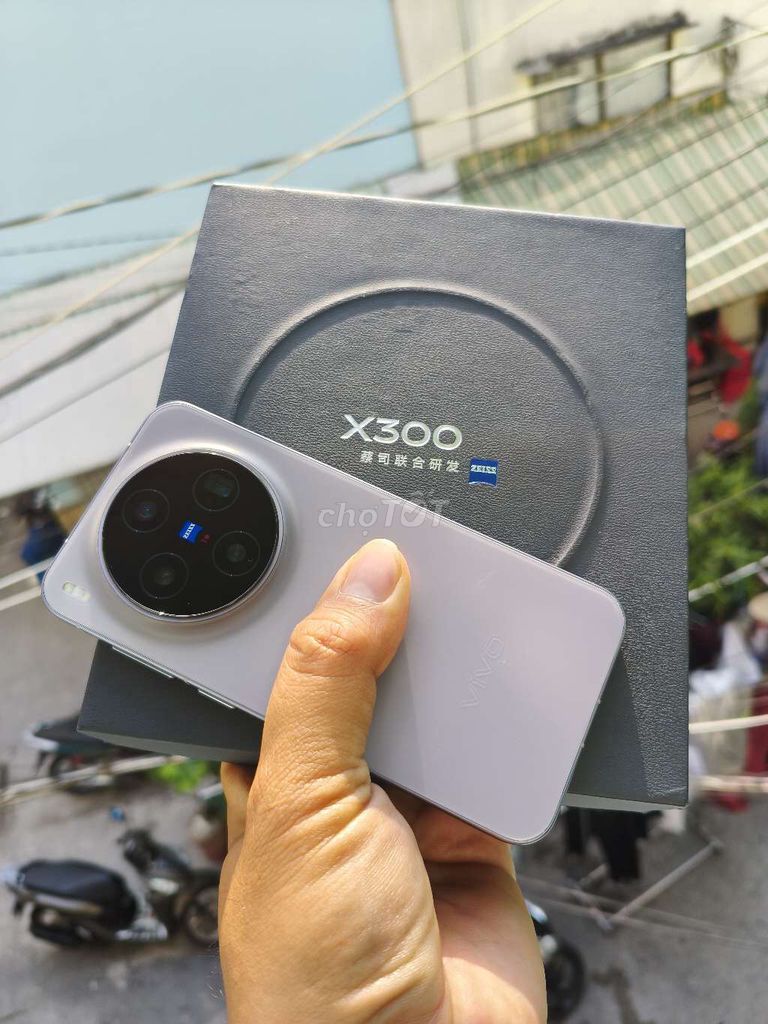 Vivo x300 nội địa 16/512 đẹp lướt fullbox. Mua bán Điện thoại tại Quận 5 Tp Hồ Chí Minh được đăng bởi thanh liêm hình 1