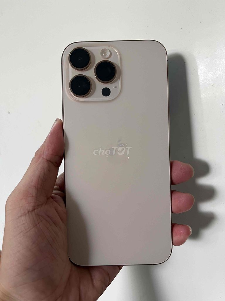 iPhone 16 Pro Max 256GB Vàng Gold Việt Nam. Mua bán Điện thoại tại Huyện Long Điền Bà Rịa - Vũng Tàu được đăng bởi Măng hình 1