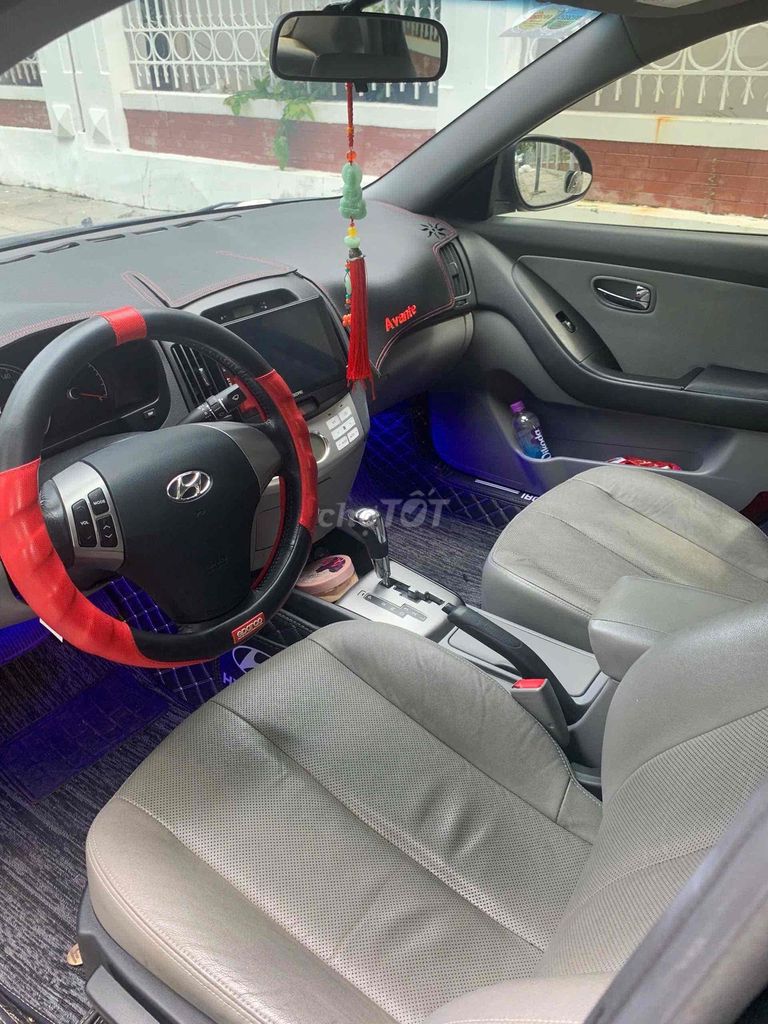 Bán xe ô tô Hyundai Avante 2015 số tự động màu đen. Mua bán Ô tô tại Thành phố Nha Trang Khánh Hòa được đăng bởi Thái Văn Nhật hình 9