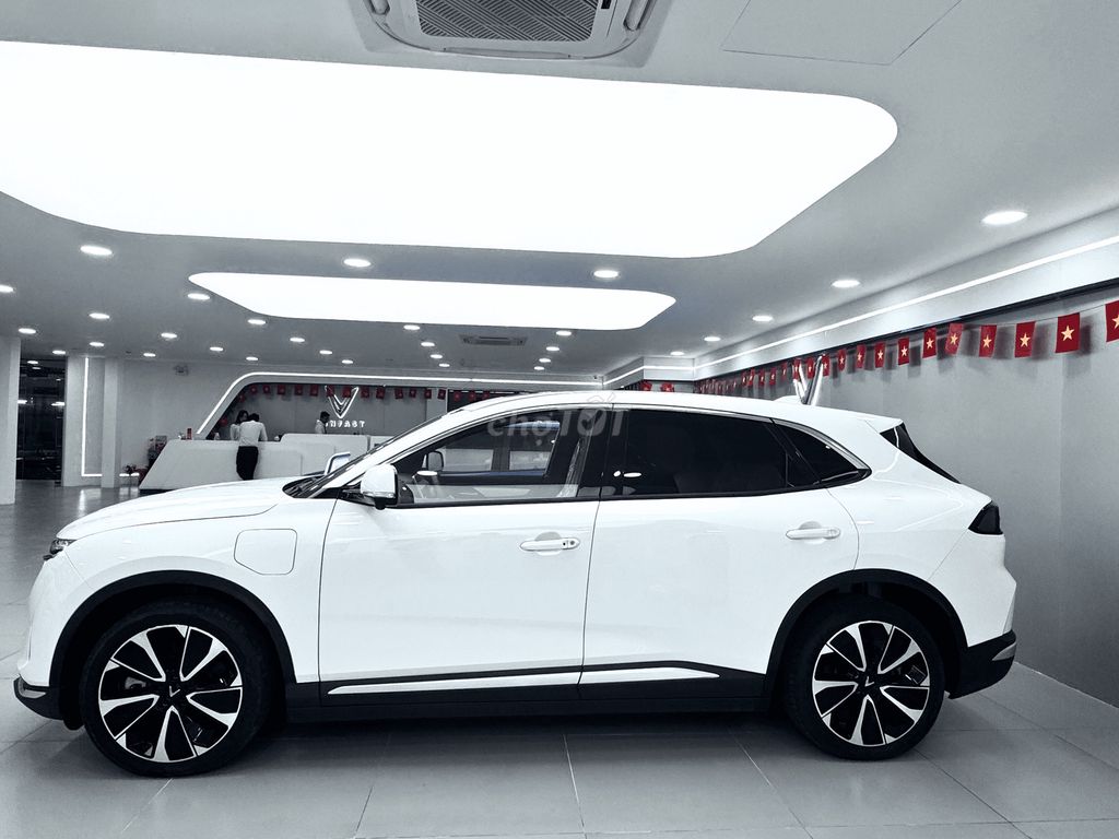 VINFAST VF8 - GIẢM 250 Triệu cho khách hàng mua xe. Mua bán Ô tô tại Thành phố Thủ Đức Tp Hồ Chí Minh được đăng bởi Danh Vinfast hình 5