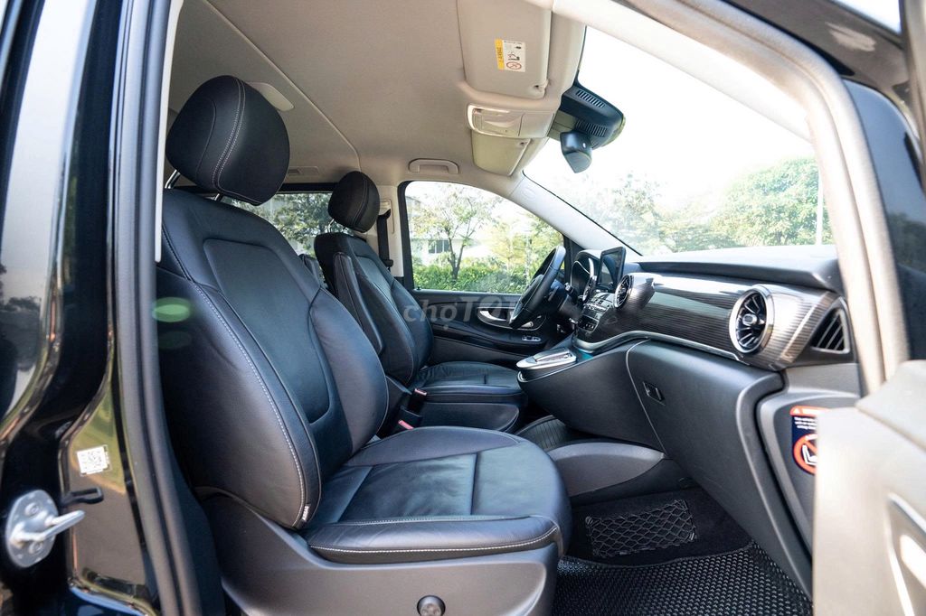 Mercedes-Benz V250 Luxury 2021 - Hỗ Trợ Vay. Mua bán Ô tô tại Quận 1 Tp Hồ Chí Minh được đăng bởi FatCar Auto hình 9