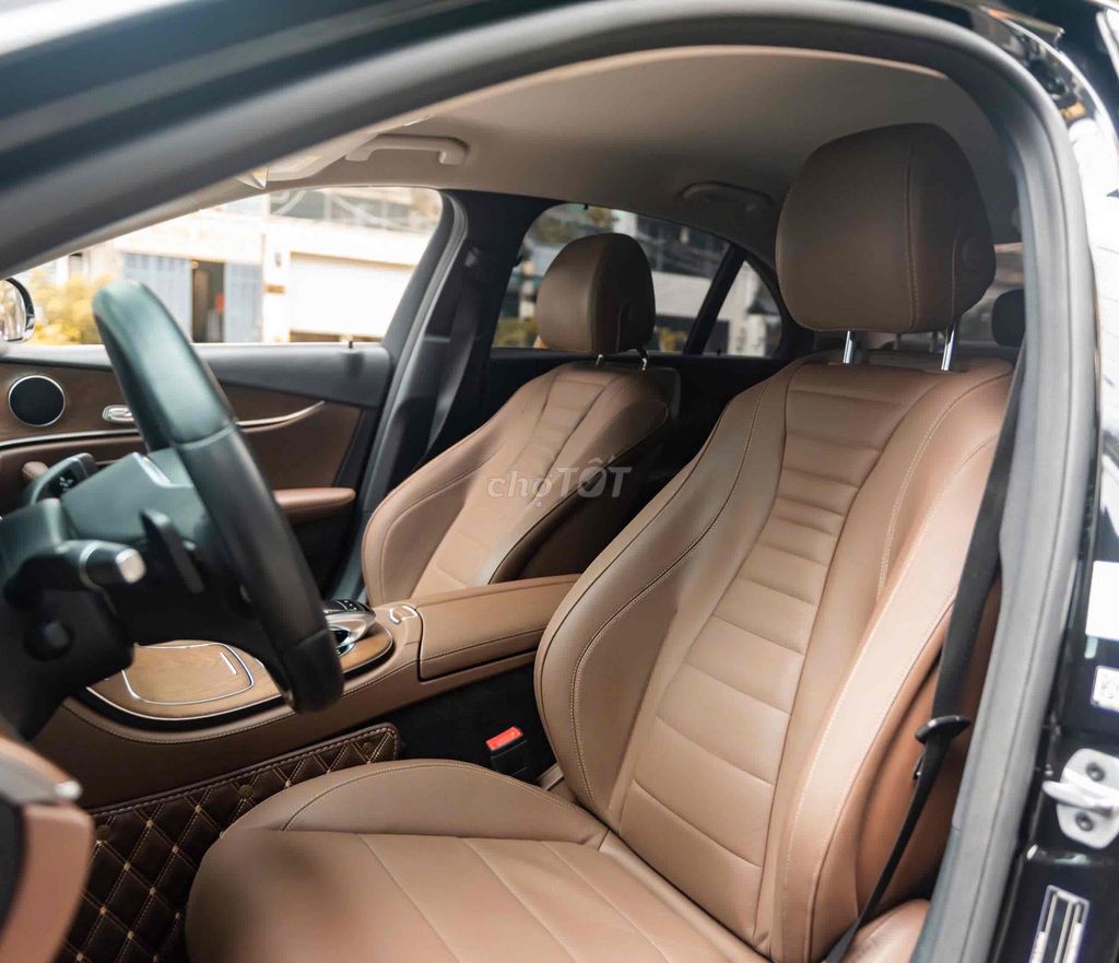 Mercedes E200 Model 2020 - Đen Nâu - 62.000 km. Mua bán Ô tô tại Quận 7 Tp Hồ Chí Minh được đăng bởi Thật Nguyễn LongAnh Auto hình 12