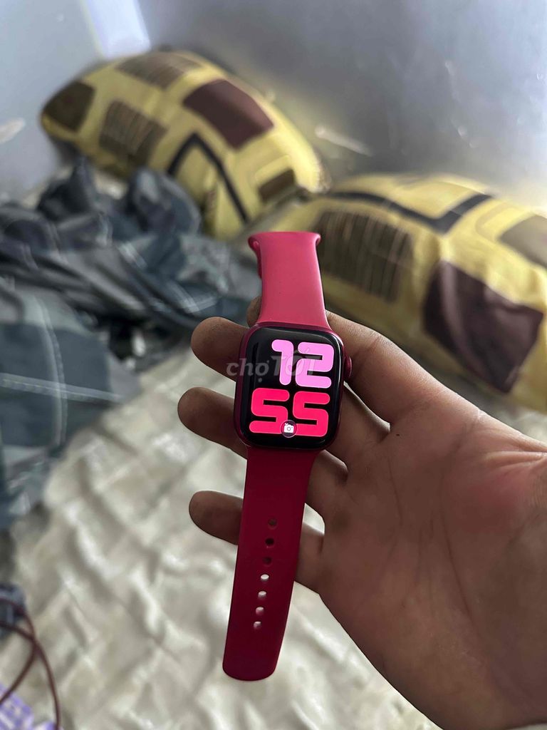 Apple Watch Series 7 Đỏ. Mua bán Thiết bị đeo thông minh tại Thành phố Đà Lạt Lâm Đồng được đăng bởi Điện Nước Đà Lạt hình 1