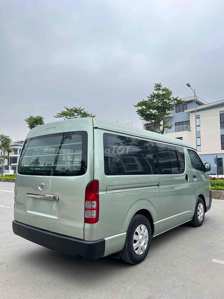 Toyota Hiace 2011. Mua bán Ô tô tại Quận Hà Đông Hà Nội được đăng bởi bon hình 3