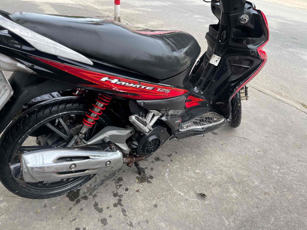 Suzuki Hayate 125 Đỏ đen Tự động. Mua bán Xe máy tại Thành phố Dĩ An Bình Dương được đăng bởi kha nguyen  hình 3