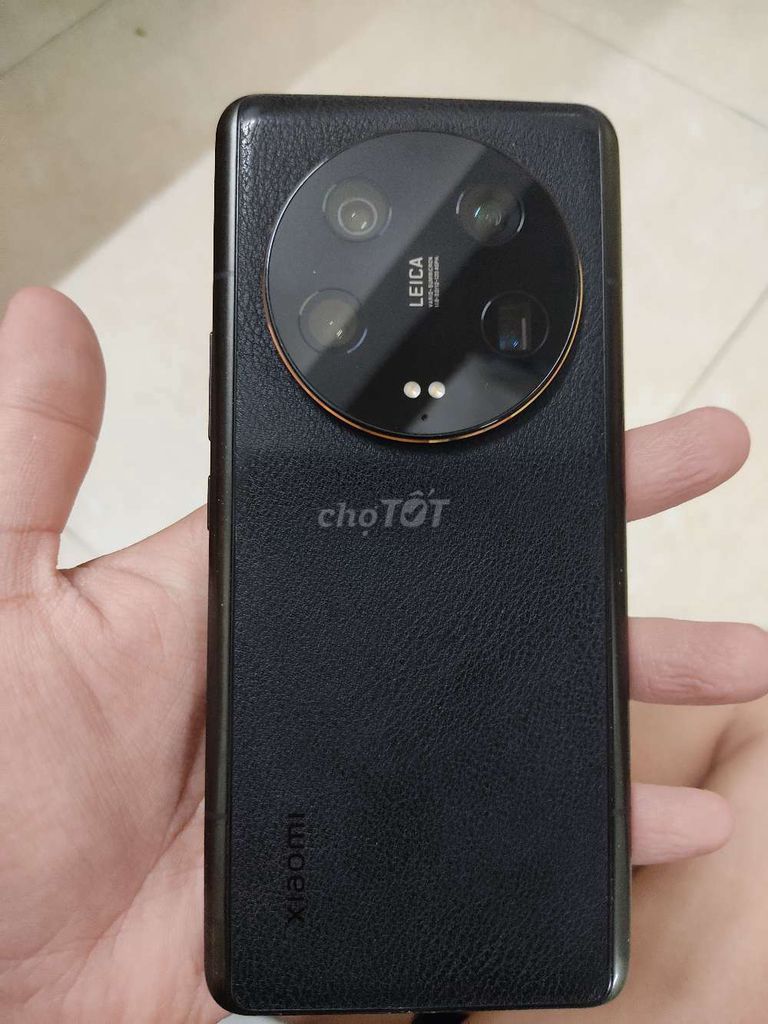 Xiaomi 13 Ultra màu đen còn mới chưa sữa chữa . Mua bán Điện thoại tại Quận Cẩm Lệ Đà Nẵng được đăng bởi Phước Trí hình 1