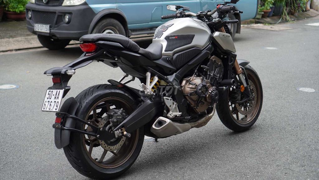 Honda CB650R Bạc Nhám - Biển SG đẹp 67679. Mua bán Xe máy tại Quận Tân Phú Tp Hồ Chí Minh được đăng bởi Đỗ Hoàng hình 5