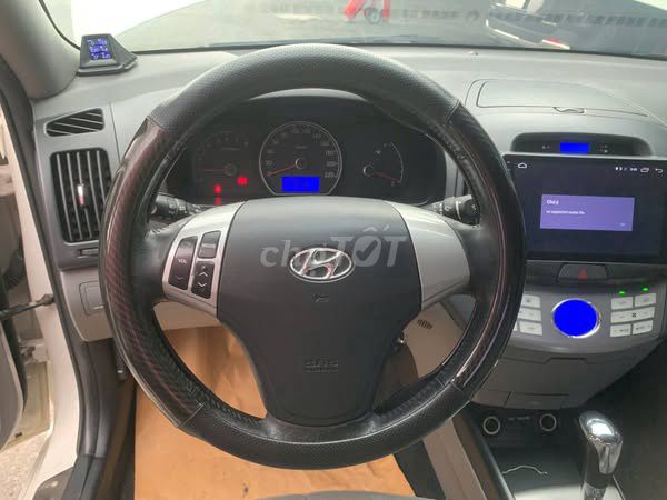 HYUNDAI AVANTE  2011 , số tự động , động cơ 1.6. Mua bán Ô tô tại Thành phố Buôn Ma Thuột Đắk Lắk được đăng bởi Minh Trí hình 3