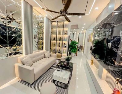 VISA ĐỊNH CƯ GẦN TỚI - BÁN NHÀ Ở TRONG VẠN PHÚC CITY 324M - 16.950 TỶ