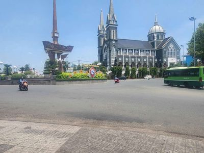 Cho thuê mặt bằng Trung Tâm Thủ Dầu Một. Cho thuê văn phòng, mặt bằng kinh doanh tại Thành phố Thủ Dầu Một Bình Dương được đăng bởi Phùng Huy Lâm