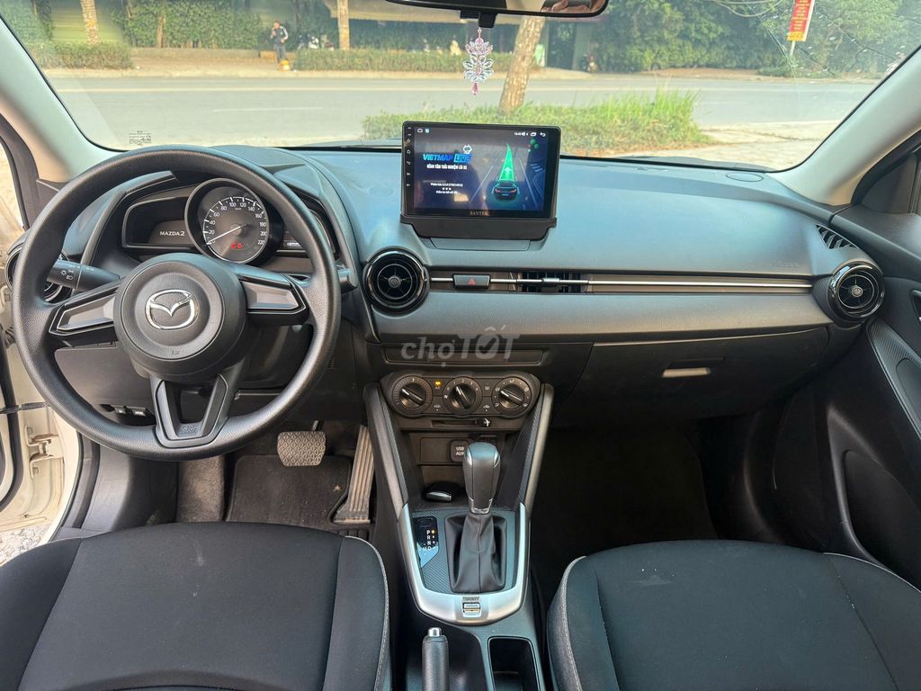 Mazda 2 AT sản xuất 2024, sơn nguyên bản 99%. Mua bán Ô tô tại Quận Long Biên Hà Nội được đăng bởi Long Biên Cars hình 16