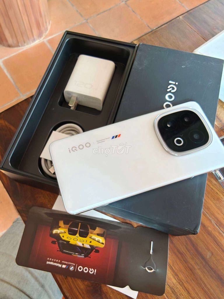 iQOO 13 Trắng. Mua bán Điện thoại tại Huyện Đan Phượng Hà Nội được đăng bởi Nguyễn Hồng Minh hình 1