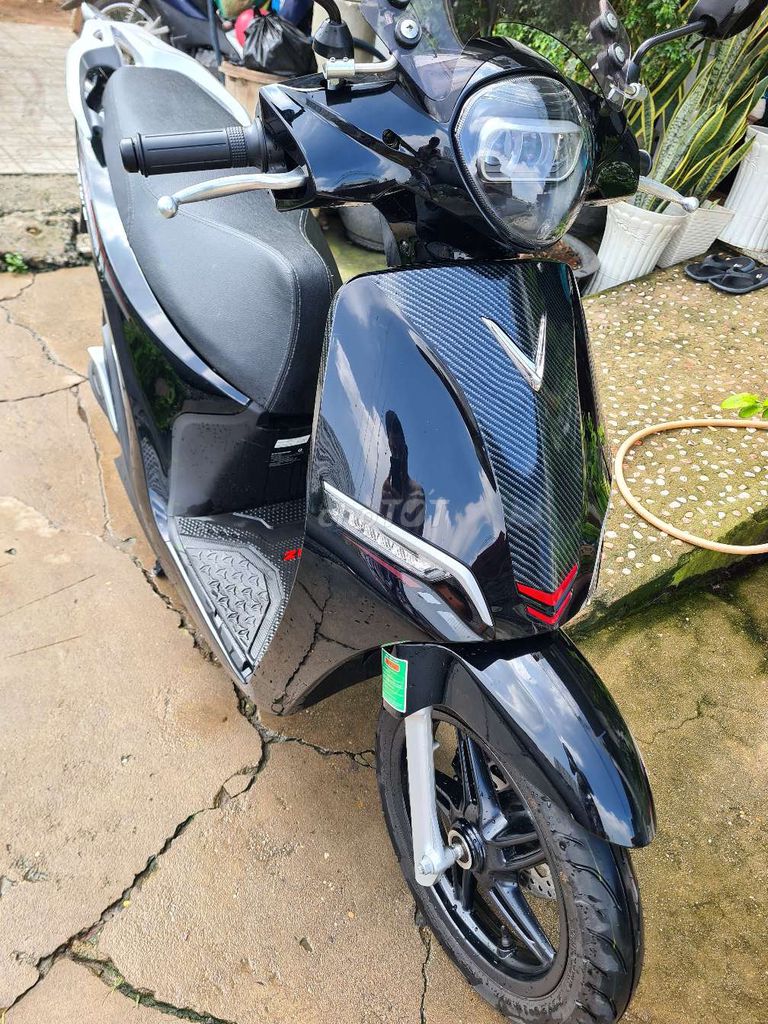 VinFast Feliz 2025 Điện Đen 400 km