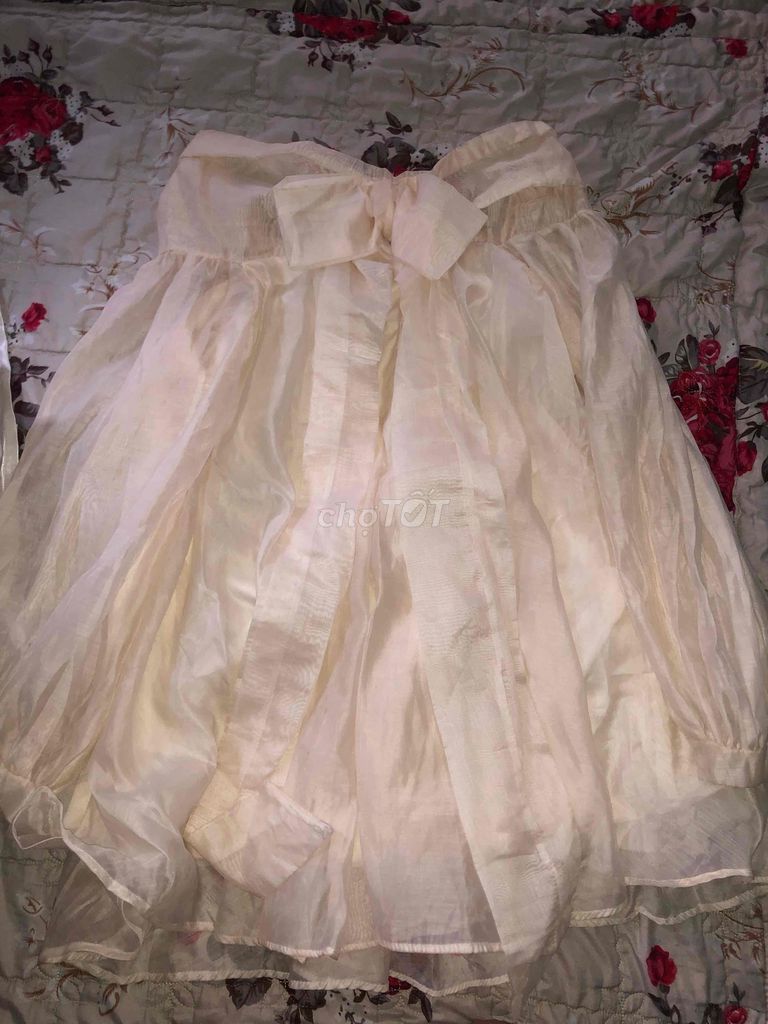 Váy nữ voan trắng ngà. Mua bán Quần áo tại Huyện Cờ Đỏ Cần Thơ được đăng bởi Bảo Nghi Trần Ngọc hình 1