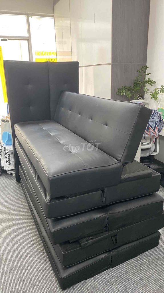 Ghế sofa giường gấp gọn da 1m5 (new 99%) - 122143611