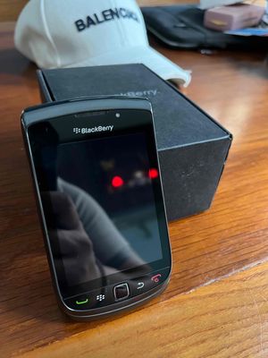 Blackberry 9800 fullbox new lướt đẹp keng pin 100%