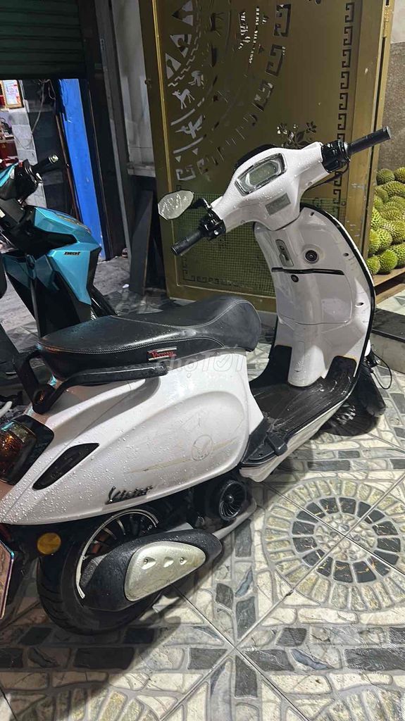 Скутер Vespa Dior 50cc Белый