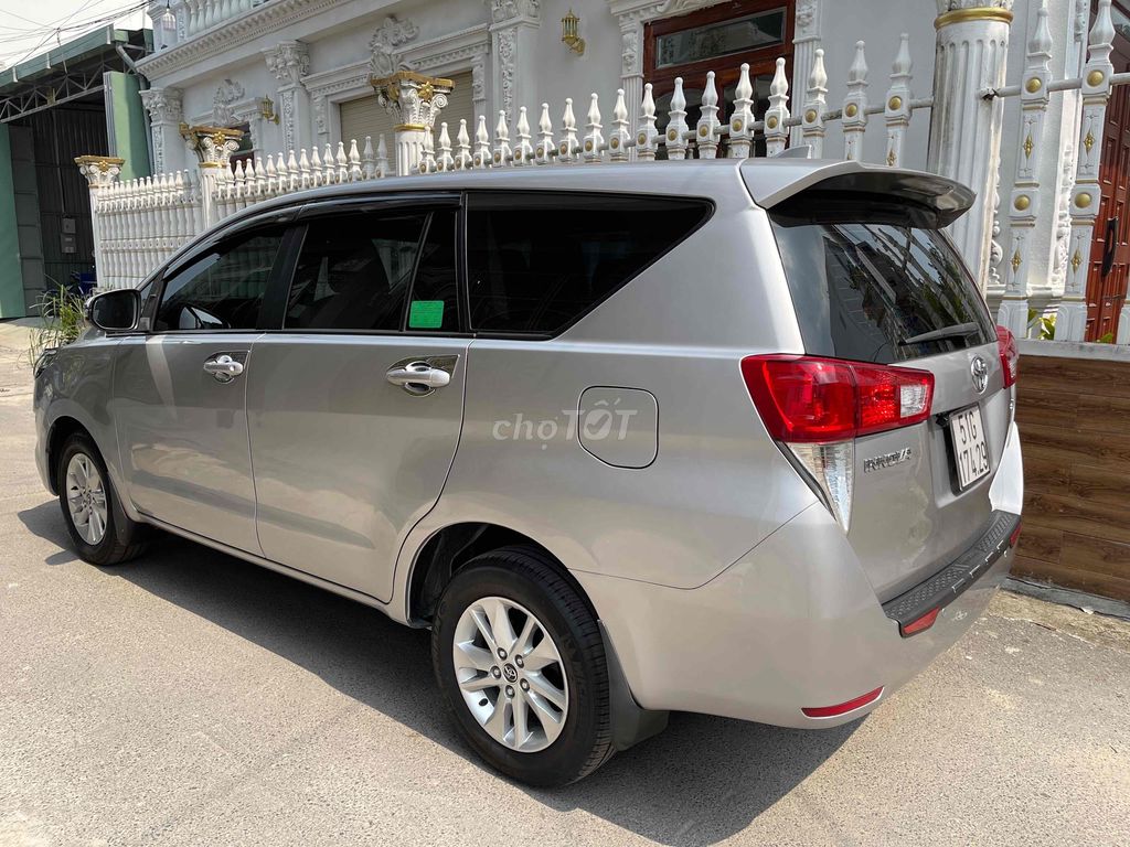 Toyota Innova 2019 2.0E - 98000 km