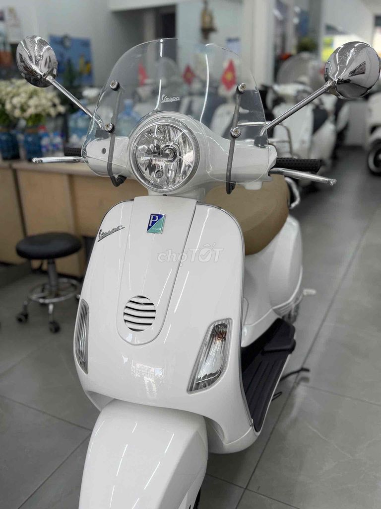 Lx 150 xe nhập italia nguyên chiếc. Mua bán Xe máy tại Quận Phú Nhuận Tp Hồ Chí Minh được đăng bởi  vespa Nam Phương hcm  hình 6