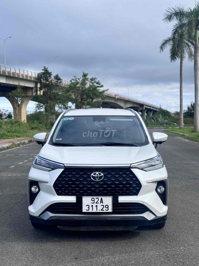 Toyota Veloz Cross 2022 CVT Top xe Nhập Khẩu