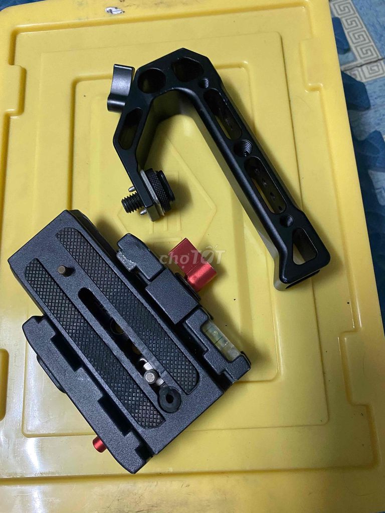 Phụ kiện máy ảnh Đen Kim loại. Mua bán Máy ảnh, Máy quay tại Quận Bình Thạnh Tp Hồ Chí Minh được đăng bởi Duongdinh Dinh Duong hình 1