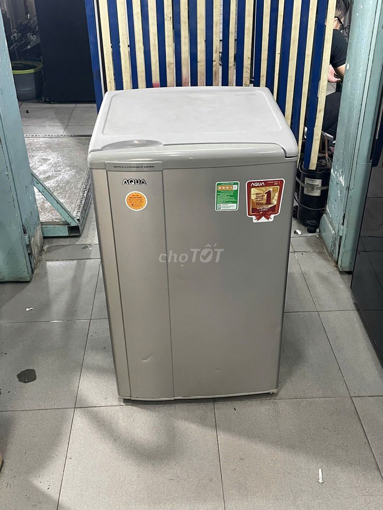 Tủ lạnh aqua 90L bền bỉ, nhẹ điện - FreeShip. Mua bán Tủ lạnh tại Quận Phú Nhuận Tp Hồ Chí Minh được đăng bởi QUANG PHÁT hình 1
