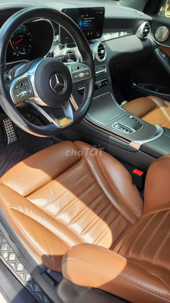 Gia đình bán GLC300 sx 2022 Tên công ty. Mua bán Ô tô tại Quận 4 Tp Hồ Chí Minh được đăng bởi tuấn hình 19