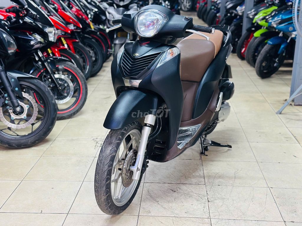 XE MÁY THỊNH PHÁT - SH MODE 125 ĐEN NHÁM HÀ NỘI. Mua bán Xe máy tại Quận Nam Từ Liêm Hà Nội được đăng bởi XE MÁY THỊNH PHÁT XE LƯỚT GIÁ RẺ hình 1