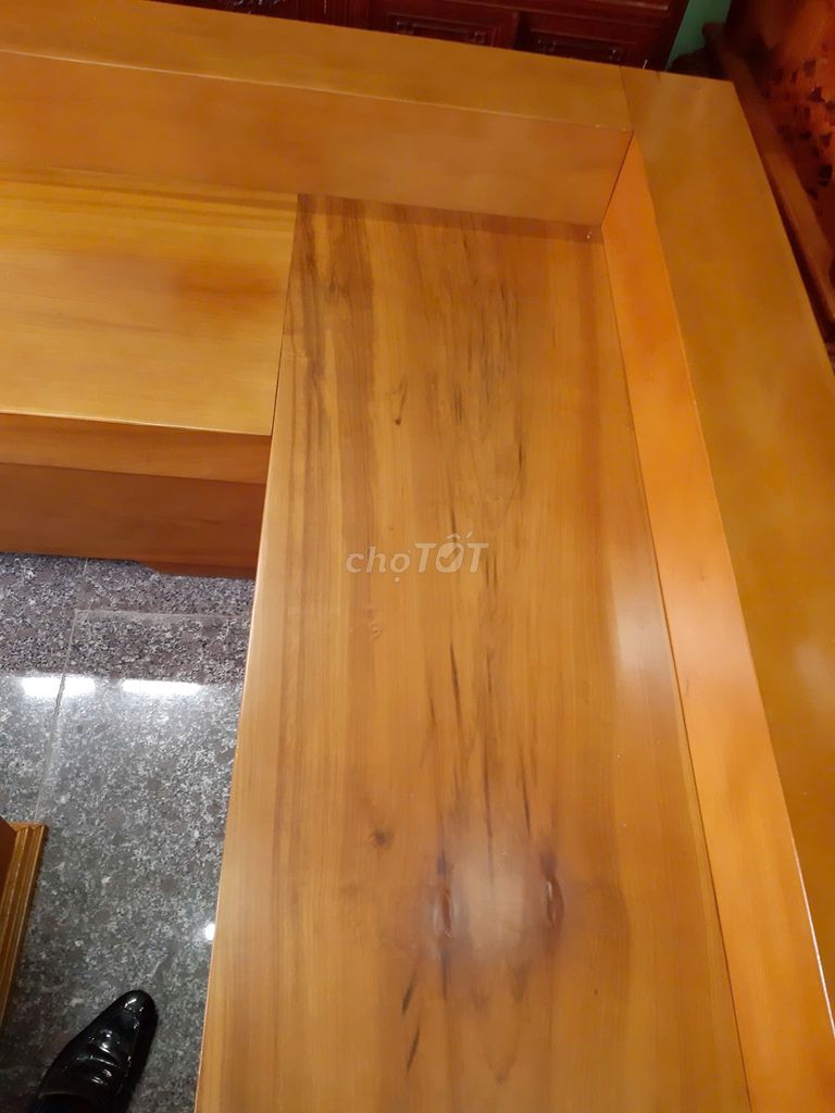 Bàn ghế gỗ nguyên khối. Mua bán Bàn ghế tại Quận Gò Vấp Tp Hồ Chí Minh được đăng bởi Mỹ Nguyễn Thị Hà hình 1