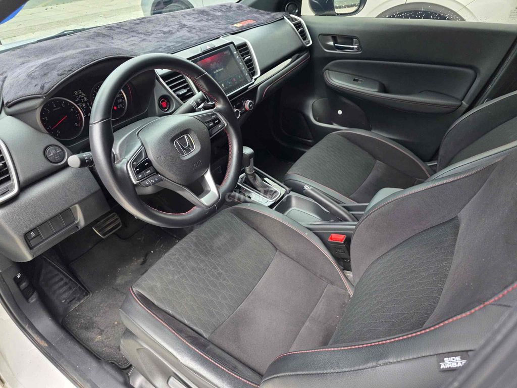 Honda City RS 2023 Trắng 17.000 km. Mua bán Ô tô tại Quận Tân Phú Tp Hồ Chí Minh được đăng bởi Trọng Nghĩa Auto Xe Lướt Miền Nam hình 4