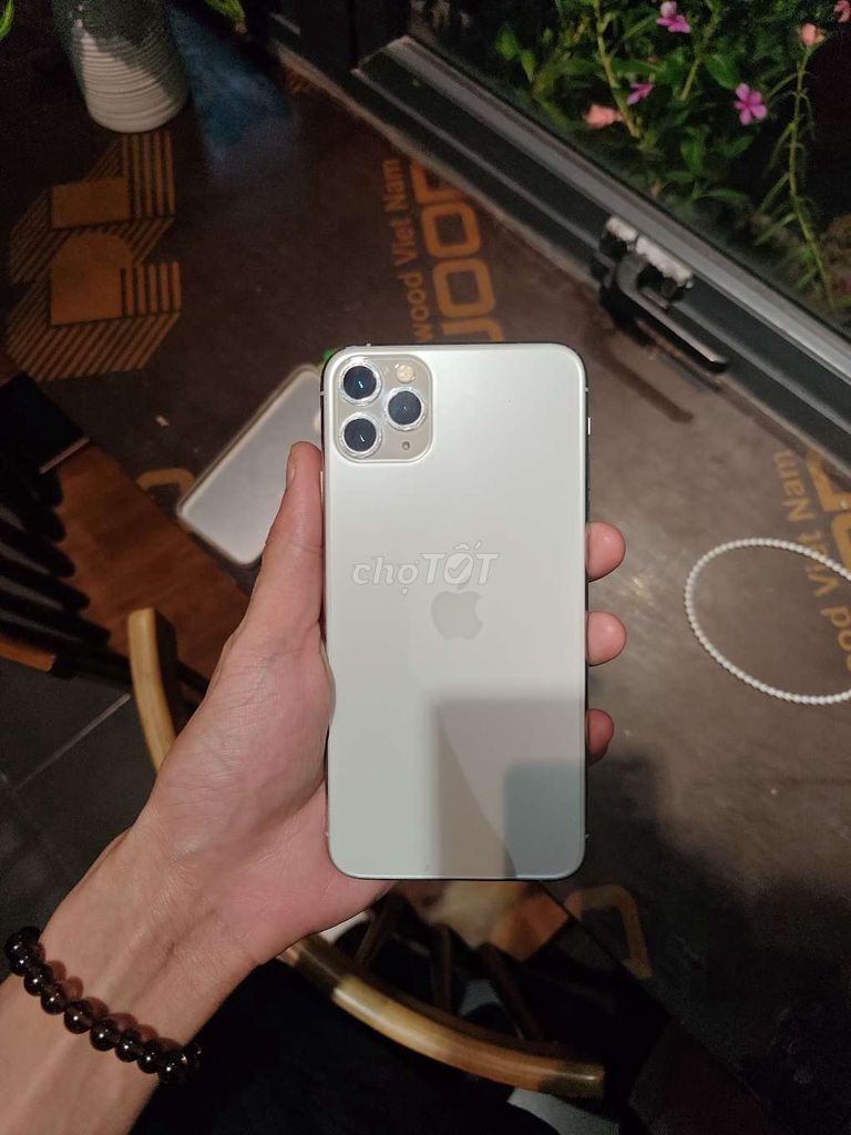 iPhone 11 Pro Max 64GB Bạc Thay màn hình. Mua bán Điện thoại tại Quận Hà Đông Hà Nội được đăng bởi Le ThanhHa hình 1