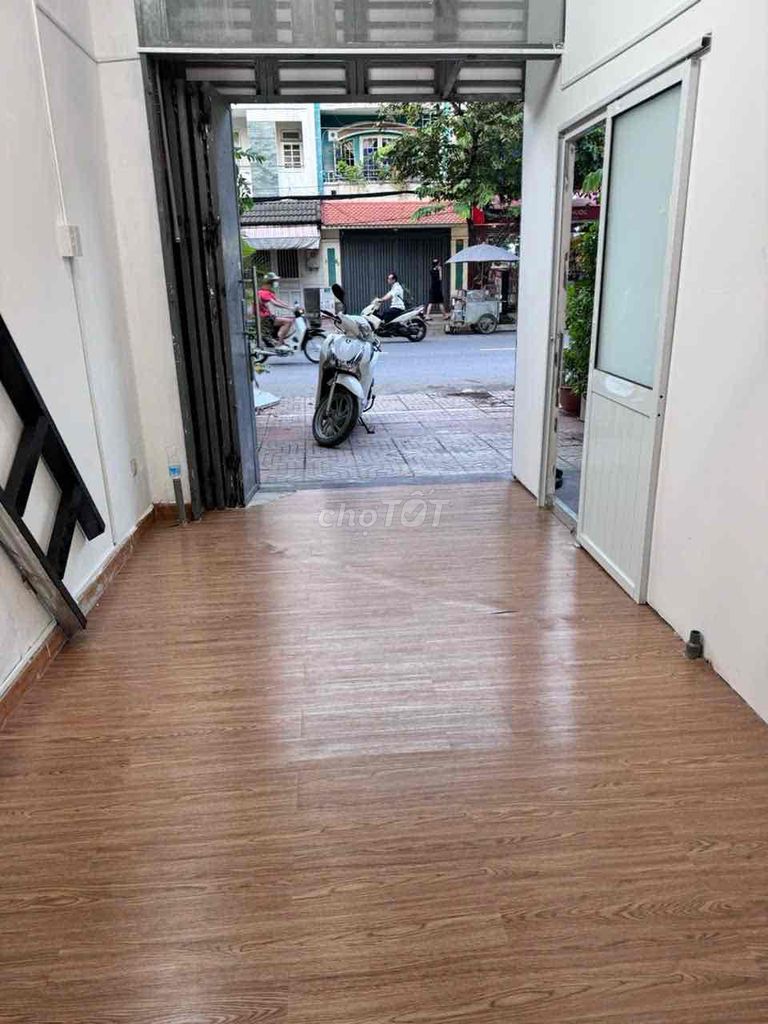 12 TRIỆU MẶT BẰNG + GÁC + 1PN FULL NỘI THẤT + SÂN SAU GIẾNG TRỜI