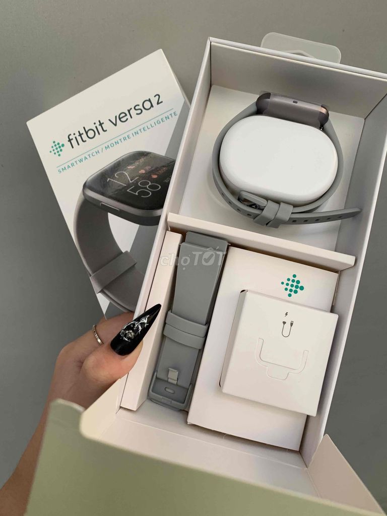 Bán Fitbit Versa 2 ít sử dụng