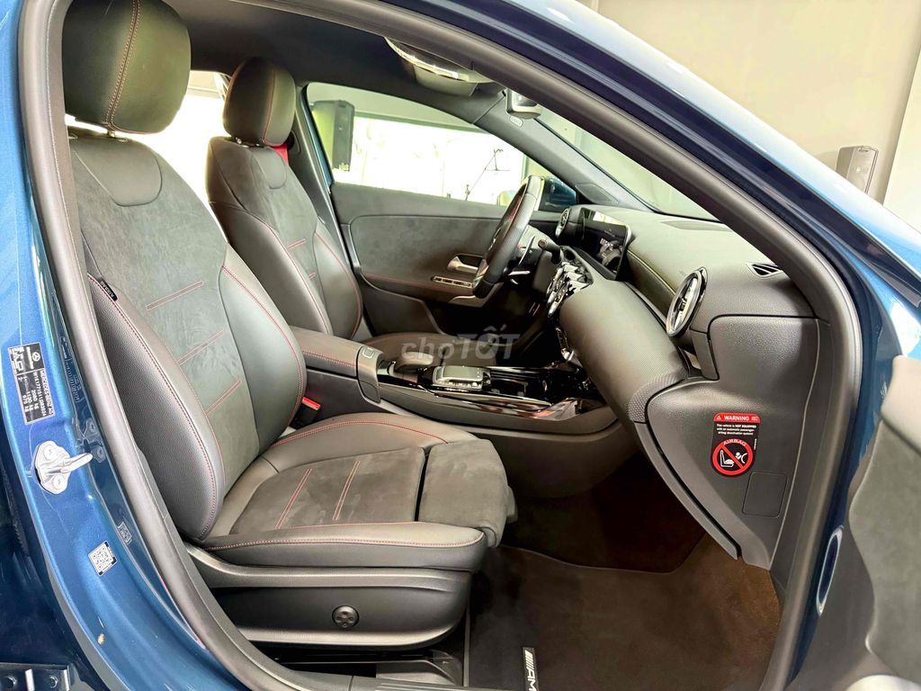 Mercedes Benz A35 AMG sx 2022 ĐKLĐ 2025 - 4000 km. Mua bán Ô tô tại Quận 8 Tp Hồ Chí Minh được đăng bởi Hieu Tran hình 4