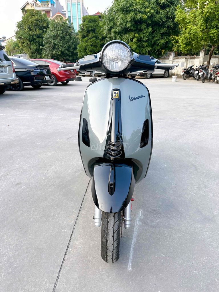 vespa nioshima xám xanh đen khoẻ