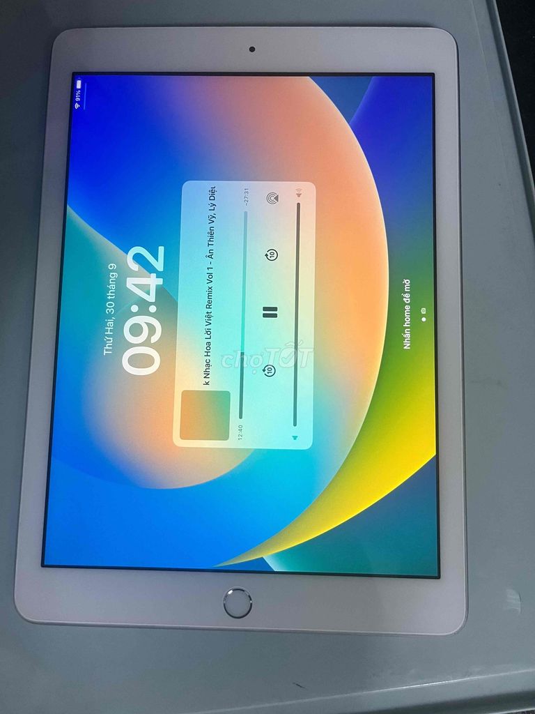 Bán ipad gen 6 bản wifi 32Gb màu bạc