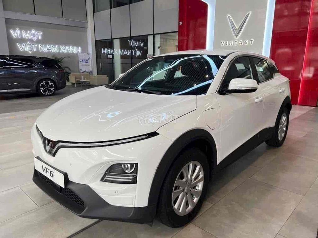 VINFAST VF6 - tặng 2 năm BH - trả trước từ 75tr. Mua bán Ô tô tại Quận 12 Tp Hồ Chí Minh được đăng bởi Minh Minh Vinfast Sài Gòn hình 1