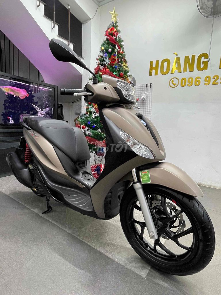 Piaggio Medley 2024 Vàng đồng 5000km. Mua bán Xe máy tại Quận Phú Nhuận Tp Hồ Chí Minh được đăng bởi DŨNG HOÀNG  hình 1