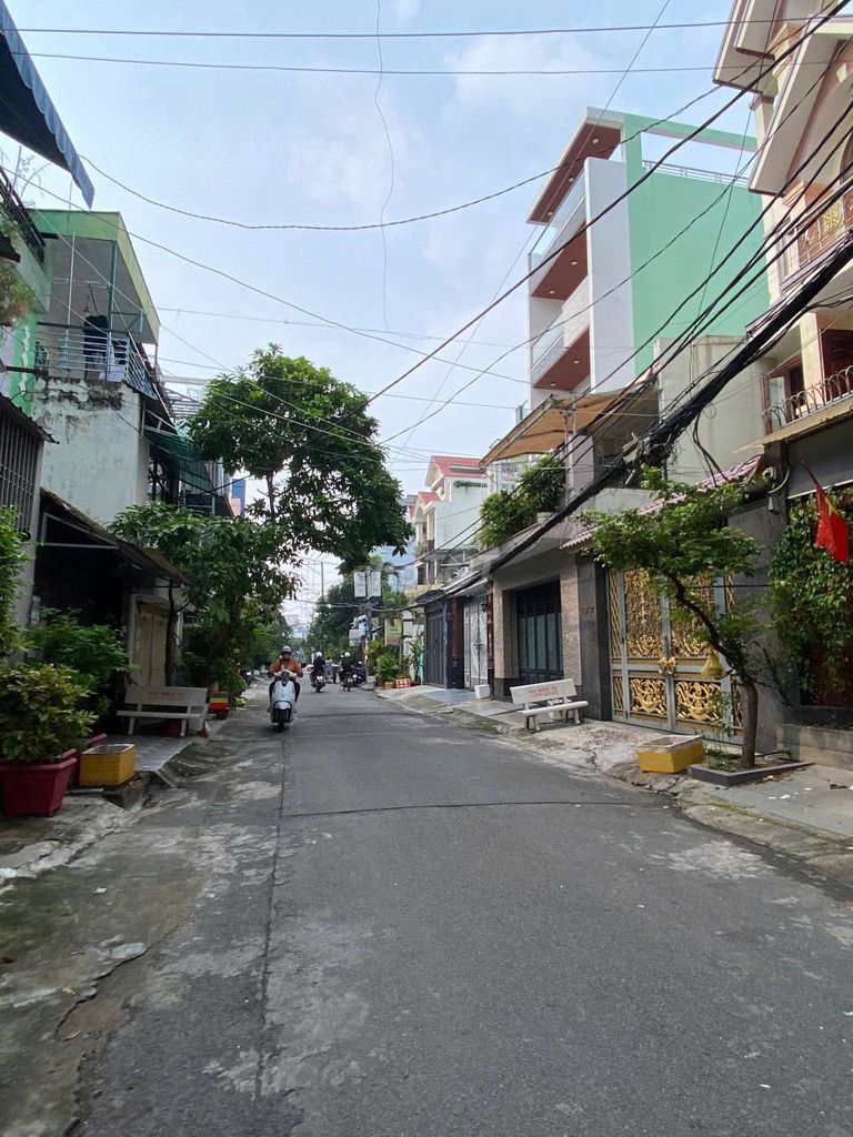Rent · 2 bd · 120 м² · Quận Tân Phú, ул. Đường Lê Thúc Hoạch