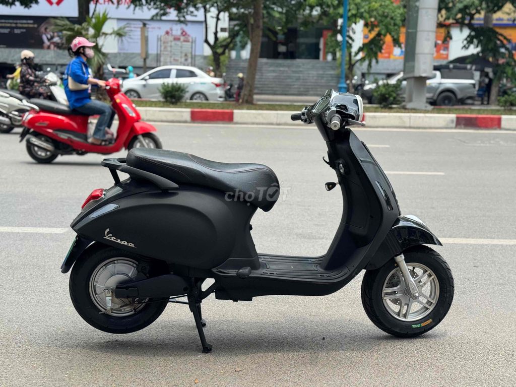 Vespa lướt đăng ký 2022,biển Hà Nội,bình lướt 2k24. Mua bán Xe điện tại Quận Cầu Giấy Hà Nội được đăng bởi Xe Điện 257 Hoàng Quốc Việt  hình 5