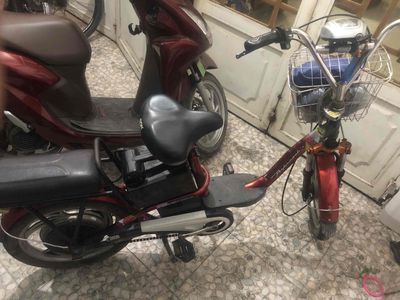 Xe đạp điện màu Đỏ. Mua bán Xe điện tại Huyện Bình Chánh Tp Hồ Chí Minh được đăng bởi nguyen xuan hieu