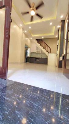 CÁCH MẶT VĂN CHƯƠNG 40 MÉT, 60 MÉT RA TÔN ĐỨC THẮNG. NHỈNH 4 TỶ HỘ KHẨ. Mua bán nhà ở tại Quận Đống Đa Hà Nội được đăng bởi Thúy Hồng