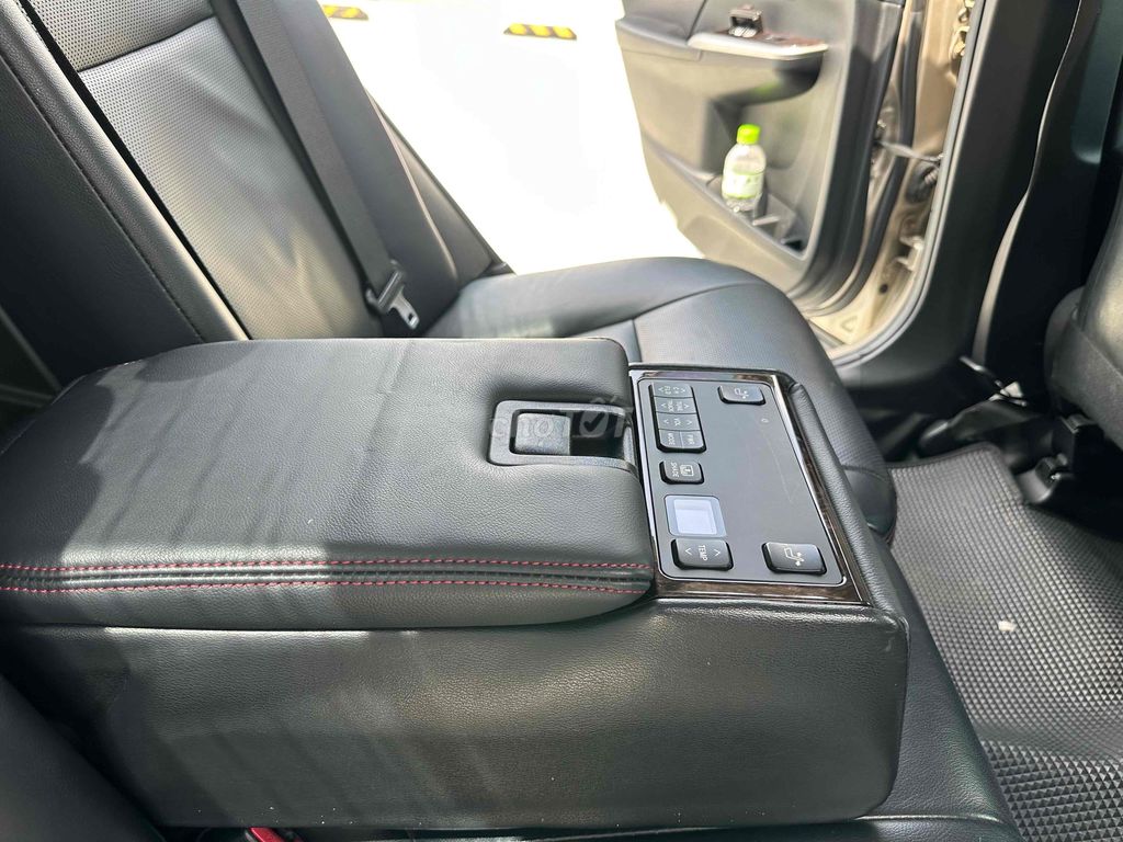Toyota Camry 2016 2.5Q 90510 km. Mua bán Ô tô tại Quận Bình Thạnh Tp Hồ Chí Minh được đăng bởi phuongneo hình 13