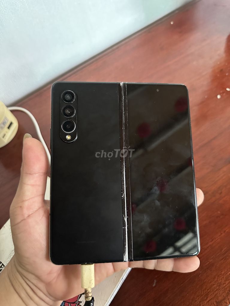  Galaxy Z Fold 3 Đen chữa cháy hoặc làm máy phu. Mua bán Điện thoại tại Huyện Thạnh Trị Sóc Trăng được đăng bởi Nguyễn phát  hình 1