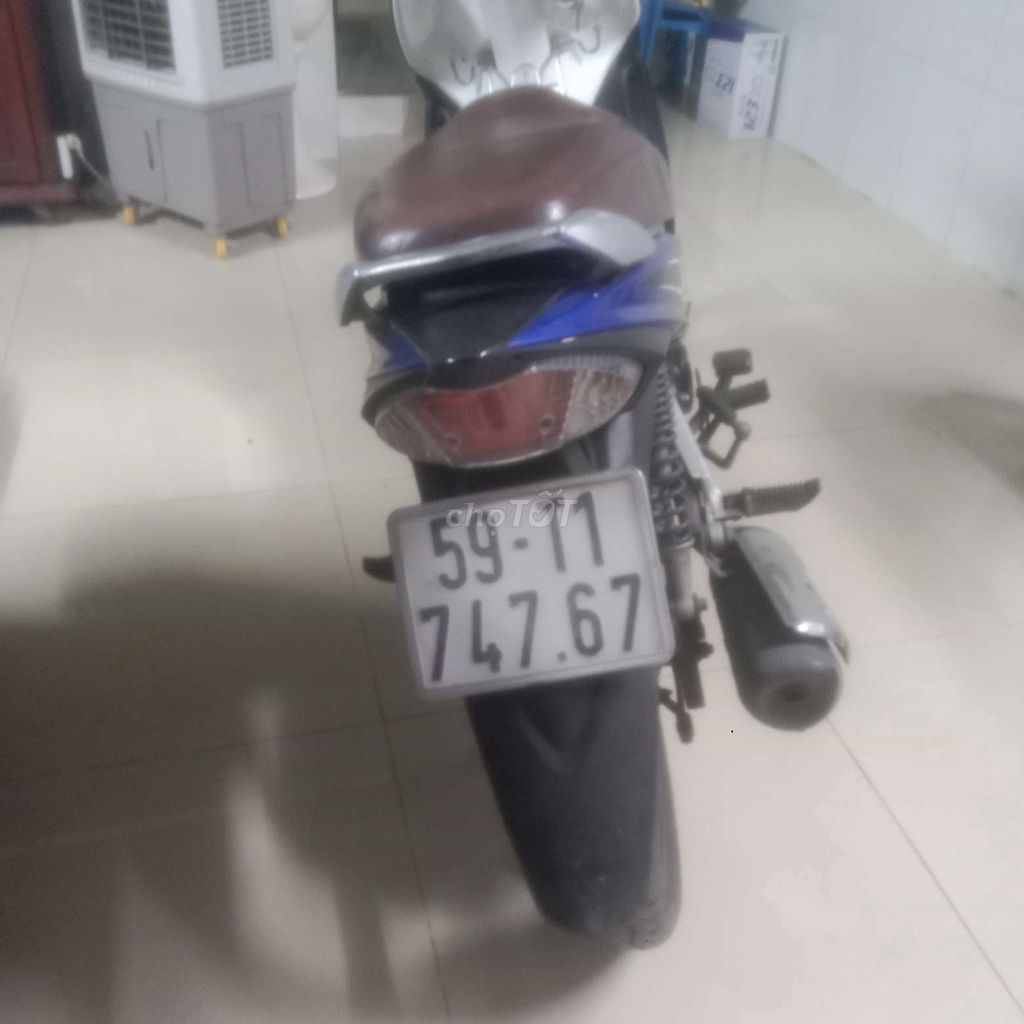 Suzuki Viva FI 2015 сине-белый 27 972 км