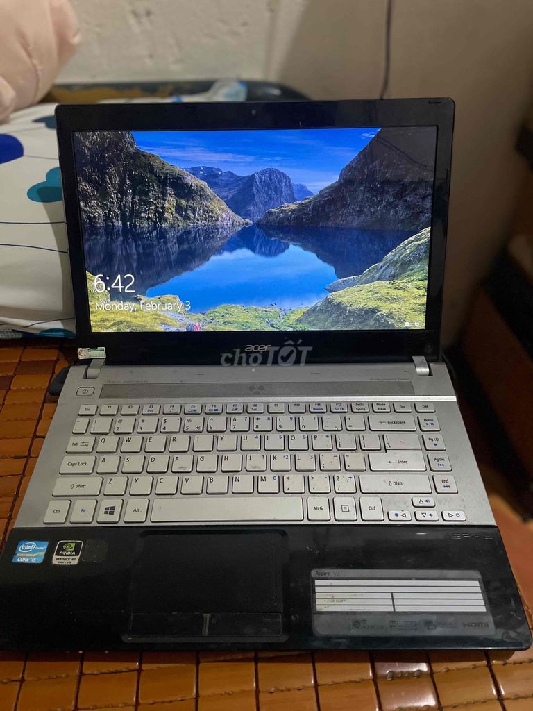 Chiếc laptop như trên hình để lại cho ai cần thì a. Mua bán Laptop tại Quận Gò Vấp Tp Hồ Chí Minh được đăng bởi Chiều Mưa hình 1