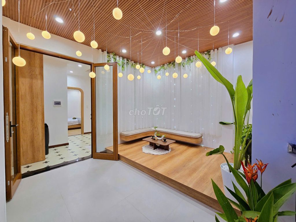 Furnished 3-storey house off Ông Ích Khiêm — photo 6