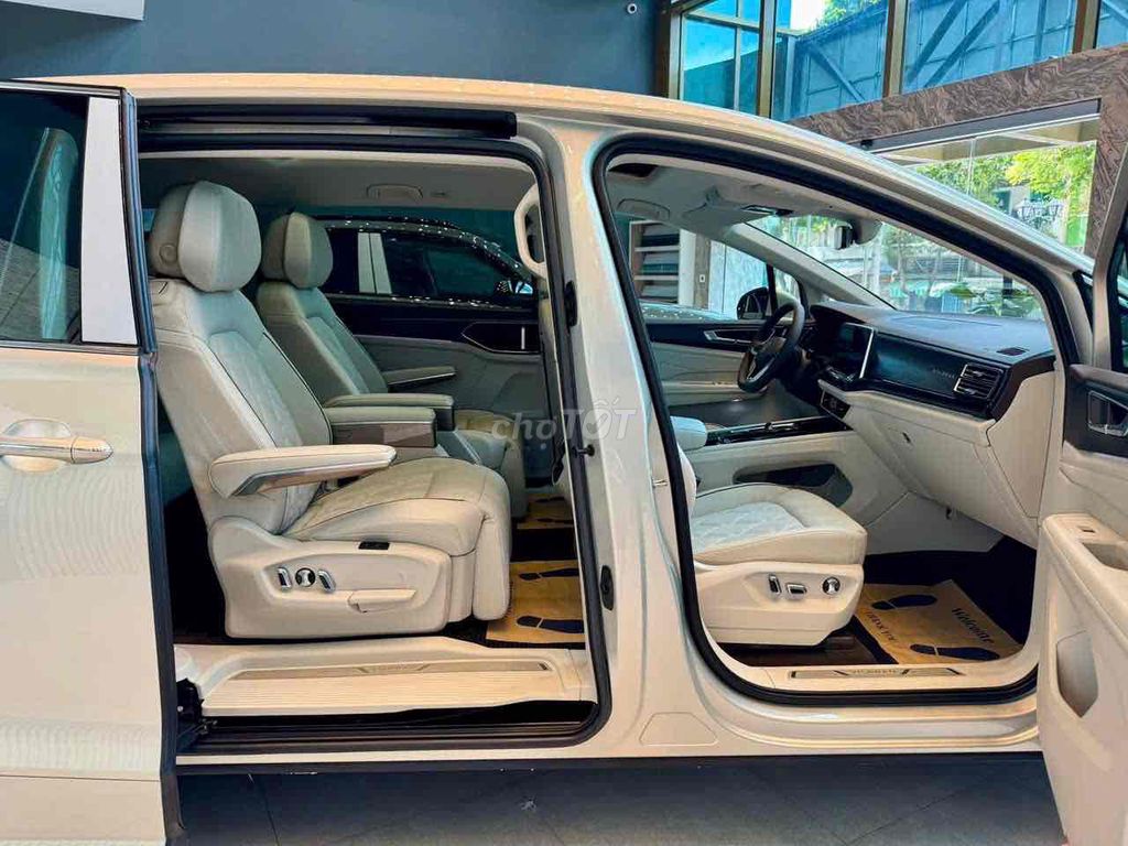Volkswagen Viloran 2025 Luxury. Mua bán Ô tô tại Quận 5 Tp Hồ Chí Minh được đăng bởi Tiên Tiên Volkswagen  hình 5