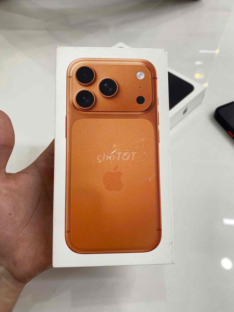 Apple iPhone 17 Pro 256GB Cam Mới newseal zin. Mua bán Điện thoại tại Quận Tân Bình Tp Hồ Chí Minh được đăng bởi Shop Trung Văn Apple Watch hình 1
