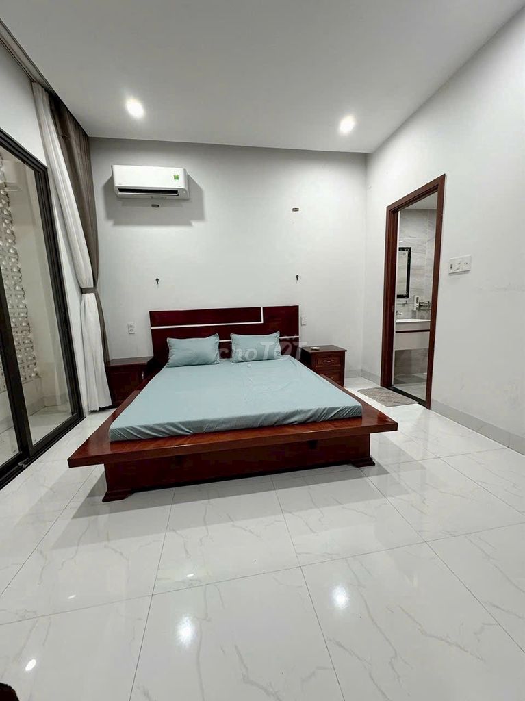 Furnished 4-bedroom house on Mai Chí Thọ — photo 7